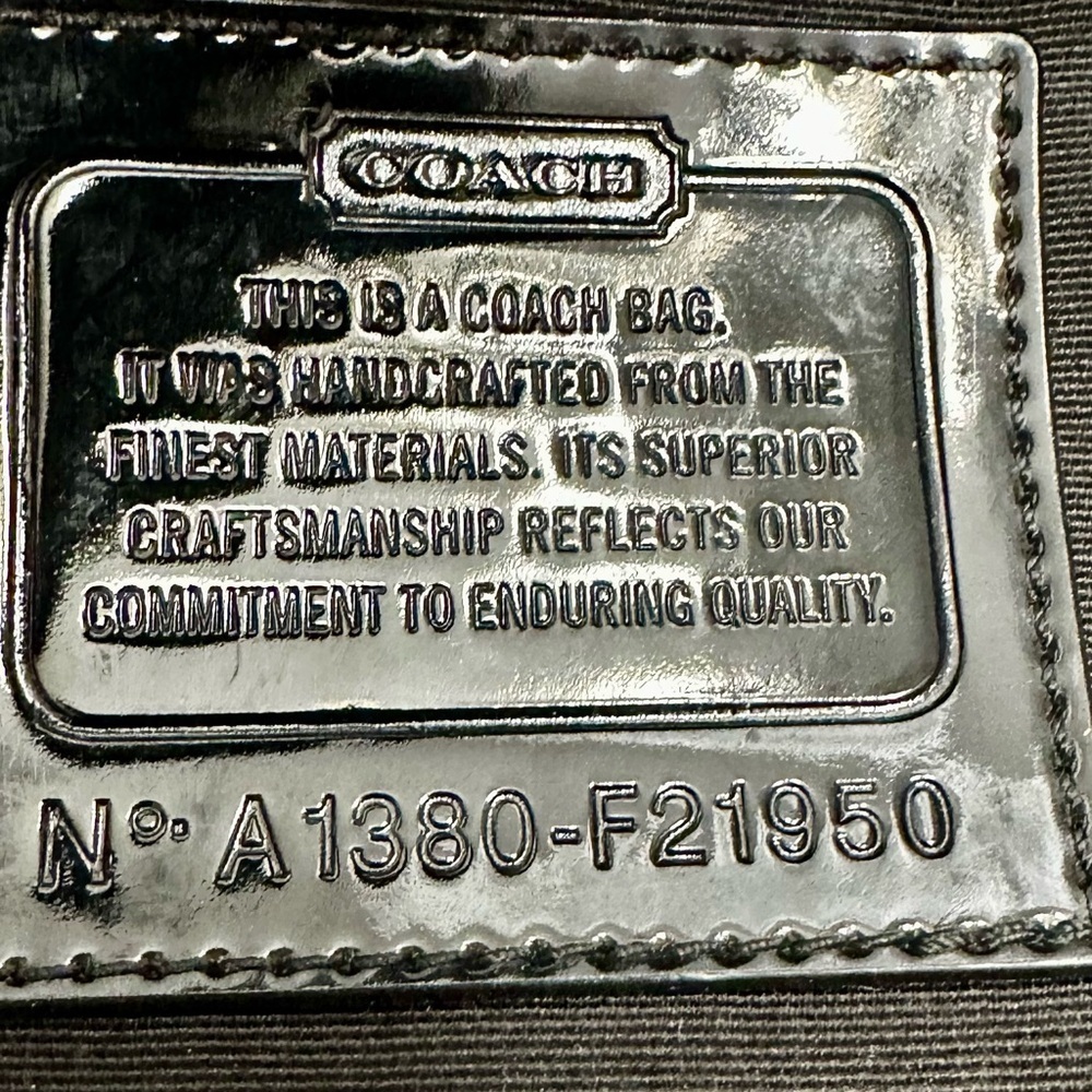 Coach Black and Cream Signature Tote Patent Leather Handles Trim Y2K  Classic - Picture 16 of 16